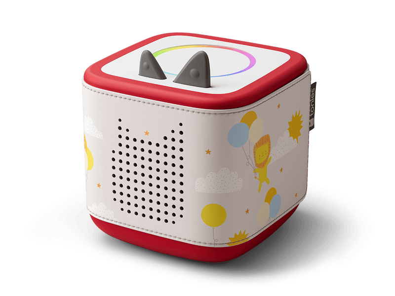 Side view of Toniebox 2 with lion, balloons, sun and clouds on it