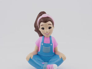 360 rotation view of Ms. Rachel Tonie